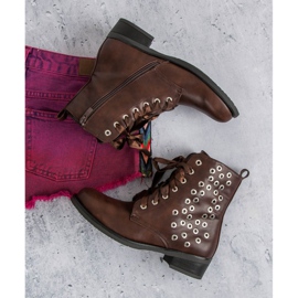 Kötett barna munkások 1