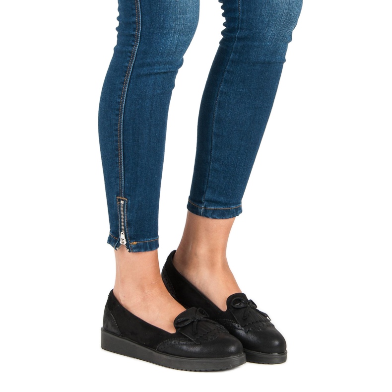 Ch. Creation Fekete naplopók 1 Ch. Creation Fekete naplopók 1