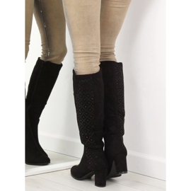 Fekete magassarkú J35 Fekete 1