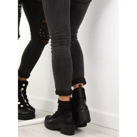 Fekete JD-19 vastag talpú csizma 1 Fekete JD-19 vastag talpú csizma 1