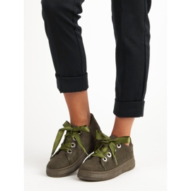 Sötétzöld velúr cipők 1