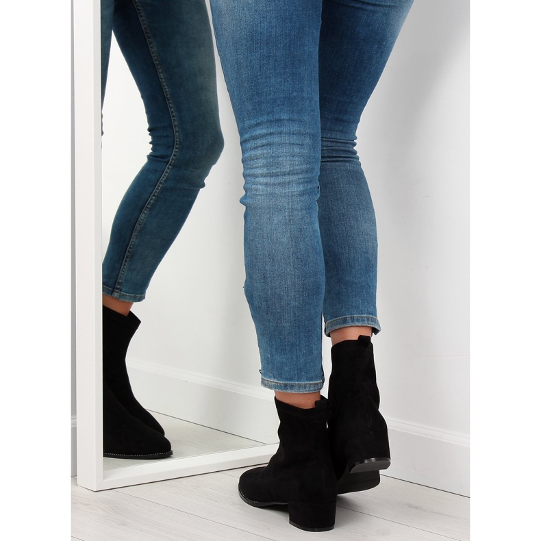 Fekete alacsony sarkú csizma F184 Fekete 1