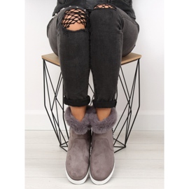 Szürke bokáig érő cipők NB252P 1 Szürke bokáig érő cipők NB252P 1