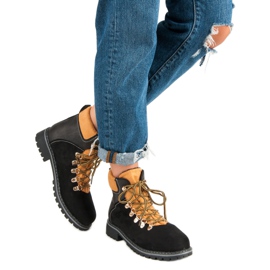 Fekete női csapdázók 2