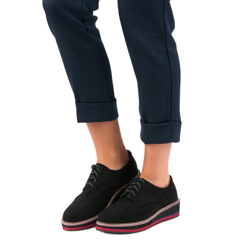 Velúr cipő satu fekete 1