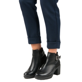 Anesia Paris Fekete csizma egy poszton 1