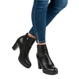 Klasszikus csizma a vinceza posztón fekete 2