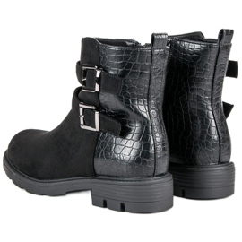 Kayla Fekete munkások 2