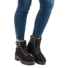 Suede Trappers fekete 1 Suede Trappers fekete 1