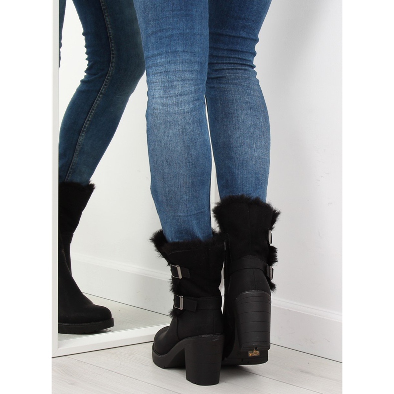 Fekete félcsizma magas sarkú T119 Fekete 2