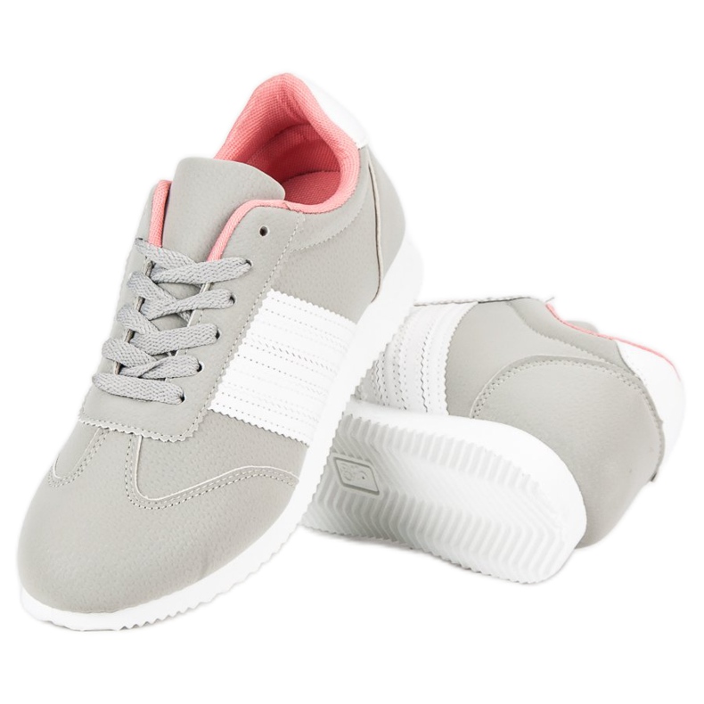 Szürke sportcipő 2