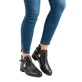 Fekete divatos csizma 1