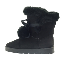 Fekete Emusy Mukluki pomponnal 2