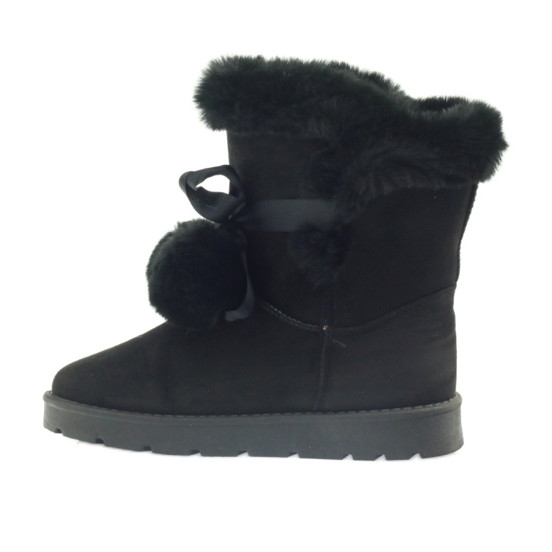 Fekete Emusy Mukluki pomponnal 2