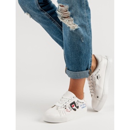 Stílusos fehér cipők 1 Stílusos fehér cipők 1