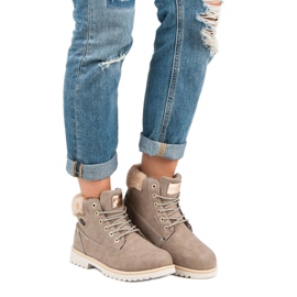 Kylie Barna csapdázók 1