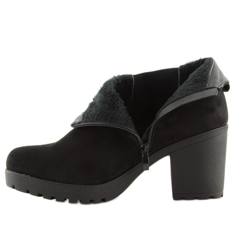 Fekete csizma széles sarokkal E5106 Fekete 2 Fekete csizma széles sarokkal E5106 Fekete 2