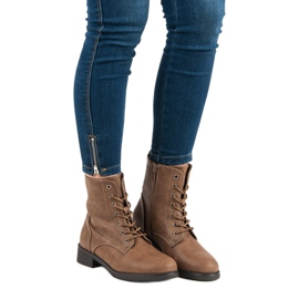 SDS Munkacsizma barna 2