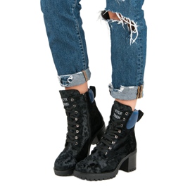 Kylie Velúrmunkások fekete 1