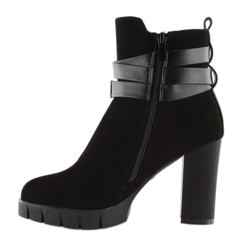 Fekete magas sarkú csizma BH114-KB Fekete 2