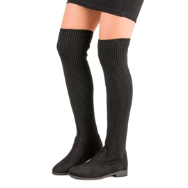 Divatos muskétások fekete 2