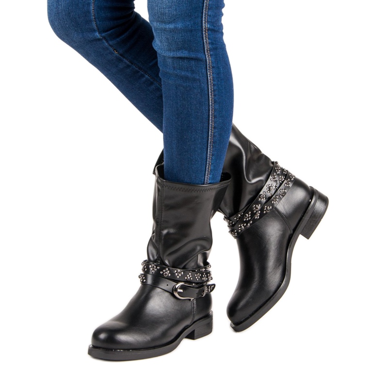 Small Swan Fekete munkások 1