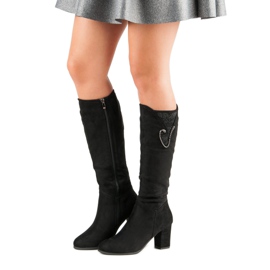 Velúr magas sarkú csizma fekete 1