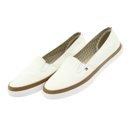 Tommy Hilfiger ICONIC KESHA SLIP ON 121 fehér 3