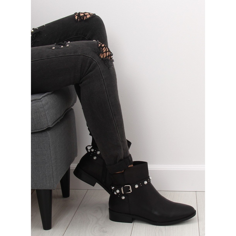 Fekete Chelsea csizma gyöngyökkel 8996 Fekete 1