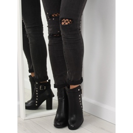 Fekete 88073 Fekete magassarkú 2