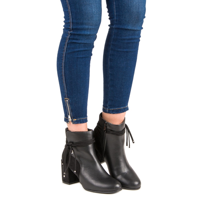 Nio Nio Fekete csizma egy poszton 1