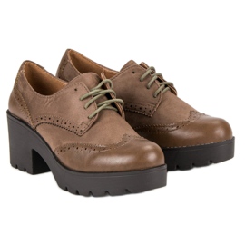 Ch. Creation Elegáns bézs színű cipő 2