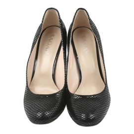 Fekete Sagan 2600 szivattyúk 4