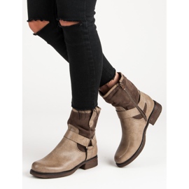 Super Mode Bézs színű munkások 2