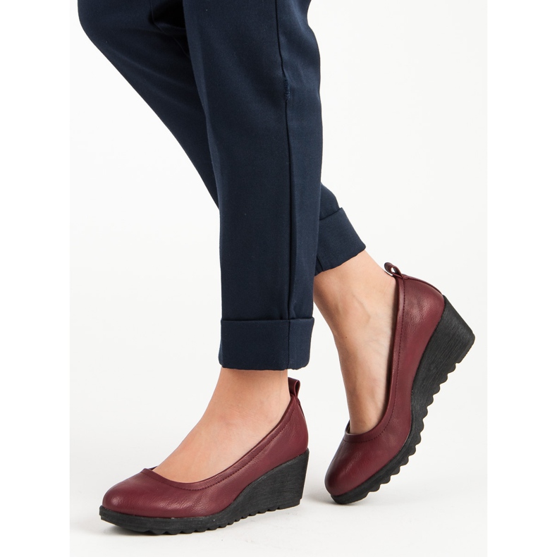 J. Star Piros szivattyúk egy ék 1 J. Star Piros szivattyúk egy ék 1