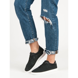 Kényelmes sportcipő fekete 2