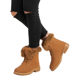 Tevefogók szőrmével barna 2