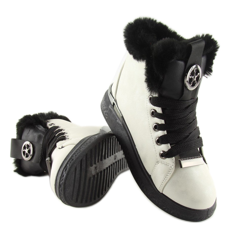 Fekete szigetelt cipők F506 fehér 2