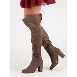 Kayla Bézs muskétások 1