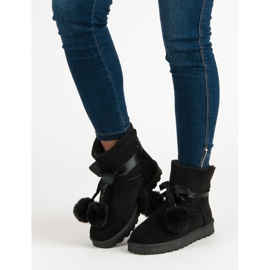 Fekete Mukluki Pompomokkal 1