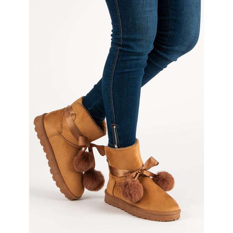 Teve Mukluki Pomponnal barna 2