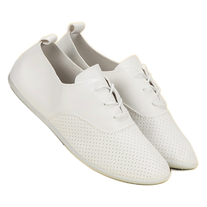 Fehér kötött cipők 1