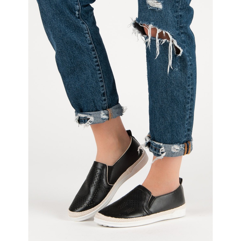 Áttört csúszás a cipőkön fekete 2 Áttört csúszás a cipőkön fekete 2