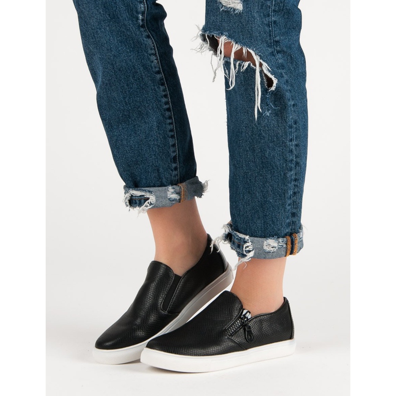 Weide Fekete Slipons 2 Weide Fekete Slipons 2