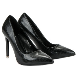 Lakkozott fekete csapok 2