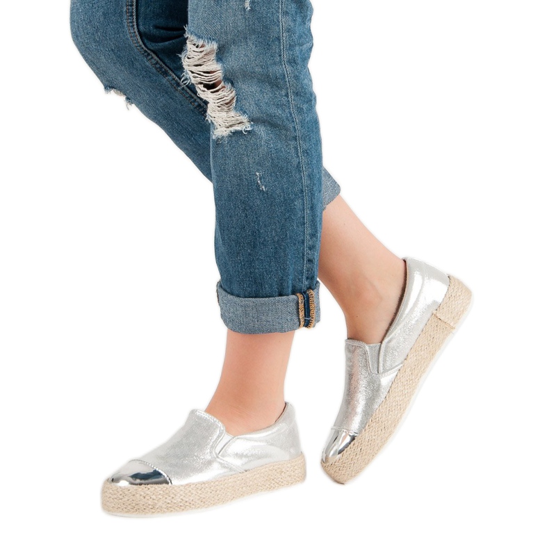 Divatos ezüst cipők szürke 2