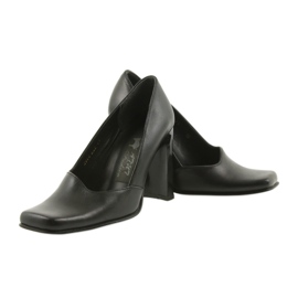 Bőr szivattyúk Atut 988 fekete 2