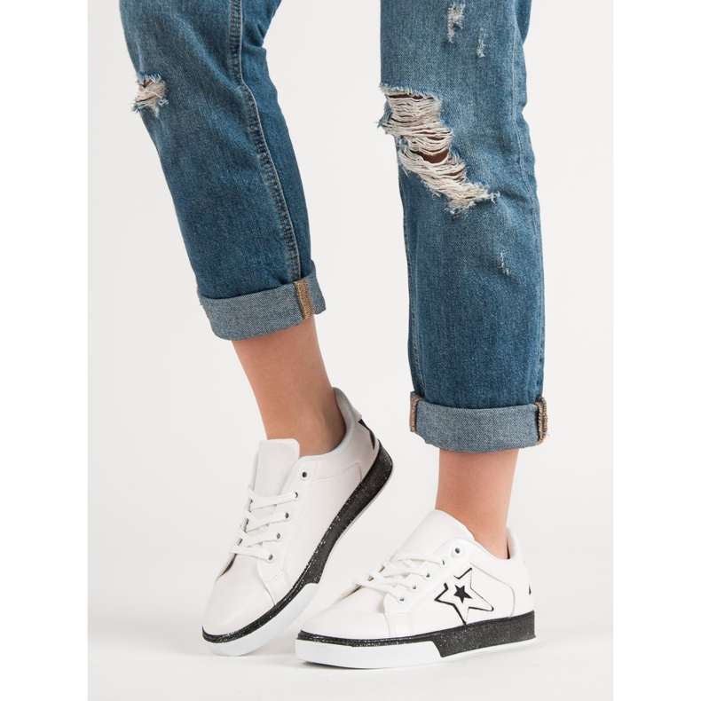 Női sportcipő fehér fekete 1