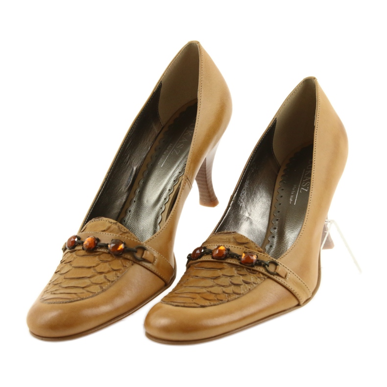 Bőr szivattyúk barna 3