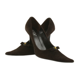 Bőr szivattyúk barna 3